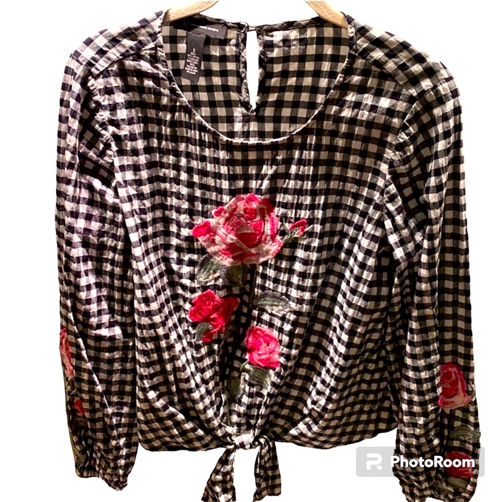 EUC INC cotton embroidered top Size Small